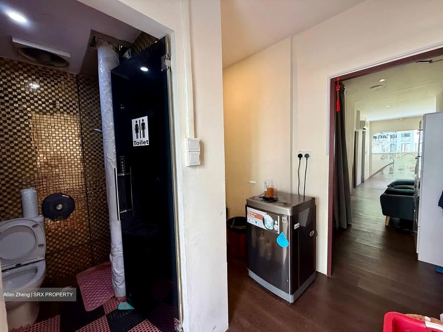 Hong Kah Ville (D22), Shop House #568000591